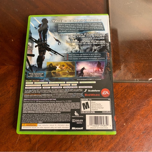XBOX 360 Mass Effect 3 Dual Disc Video Game - Picture 2 of 7